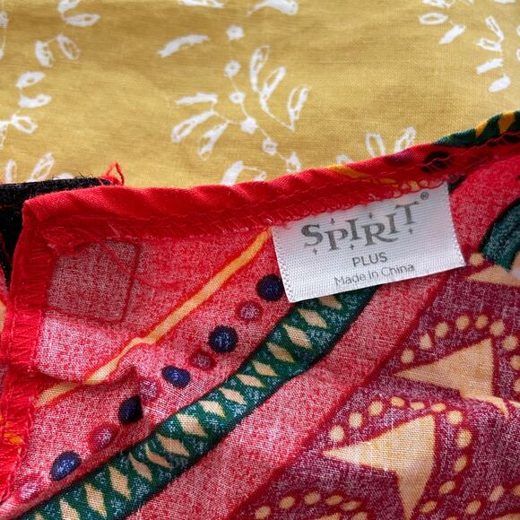 Spirit Halloween Hippie Costume XXL Adult Wig, Shirt, Glasses
Necklace 
New - Picture 7 of 12